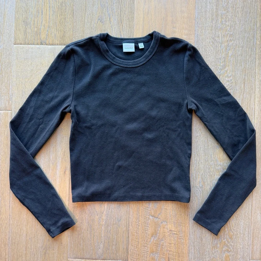 Aritzia Sunday Best Black Long Sleeve Crew Neck Size XS - Picture 2 of 6